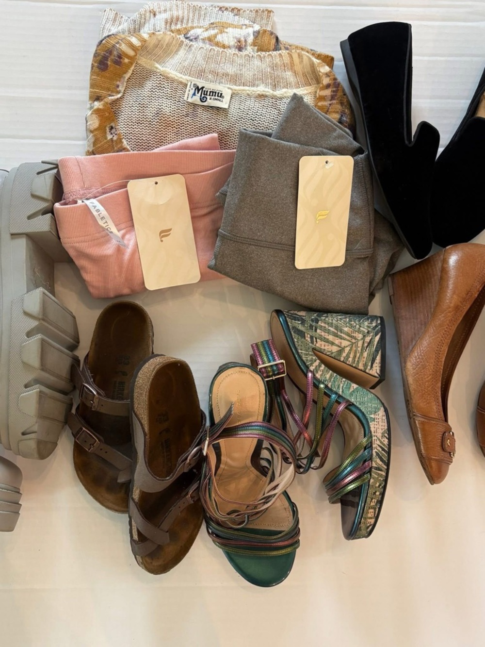 Reseller not so mystery Sam Edelman, birdies, Birkenstock, Zara and tory burch